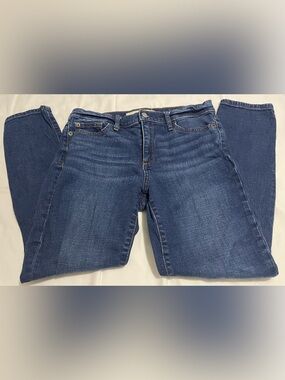 GAP Women’s True Skinny Ankle  Dark Blue Denim Jeans, 28r